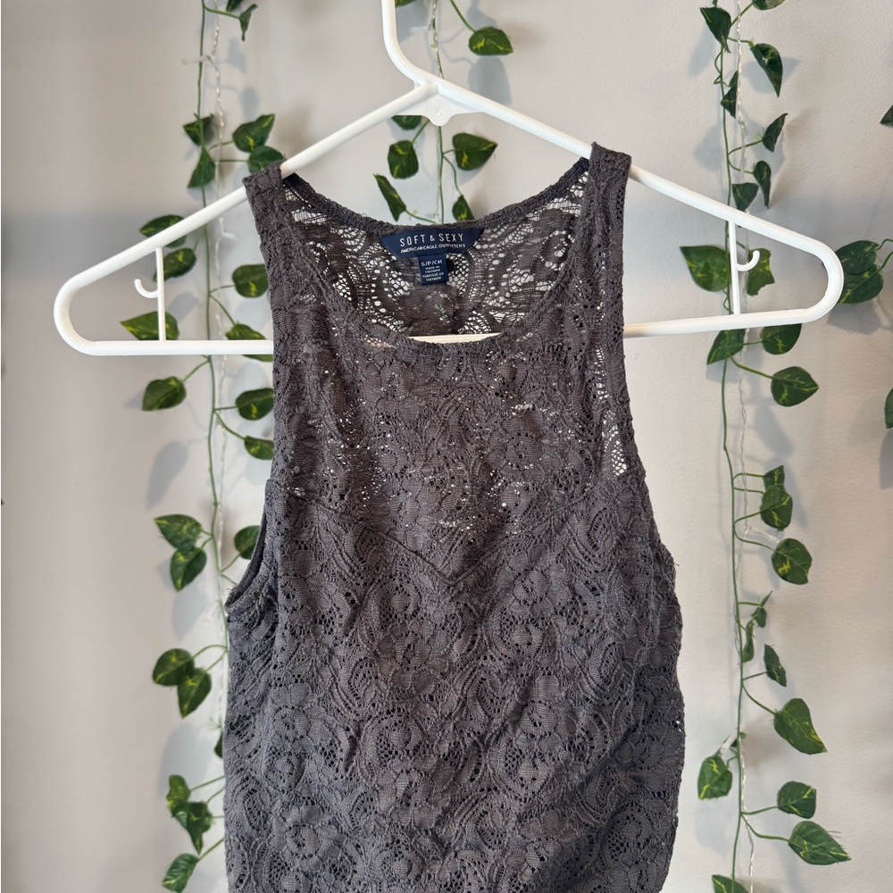 American Eagle Outfitters Gray Cropped Fitted Sleeveless Tank Top